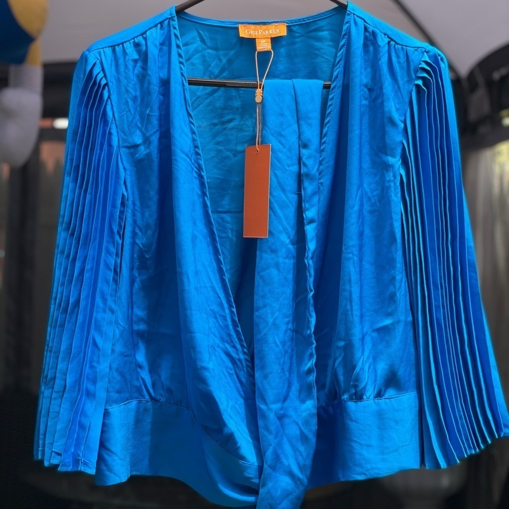Gigi Parker Blouse - Picture 2 of 3
